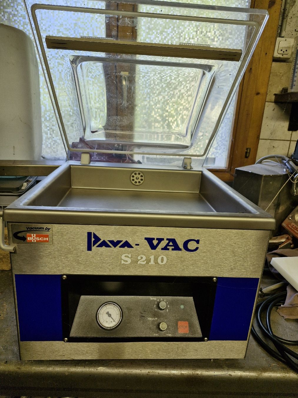 Elettrodomestici da cucina: Vakuummaschine Vakuumgerät Vakuumiergerät – Usato da Wünnewil venduto da s_s_bgq2