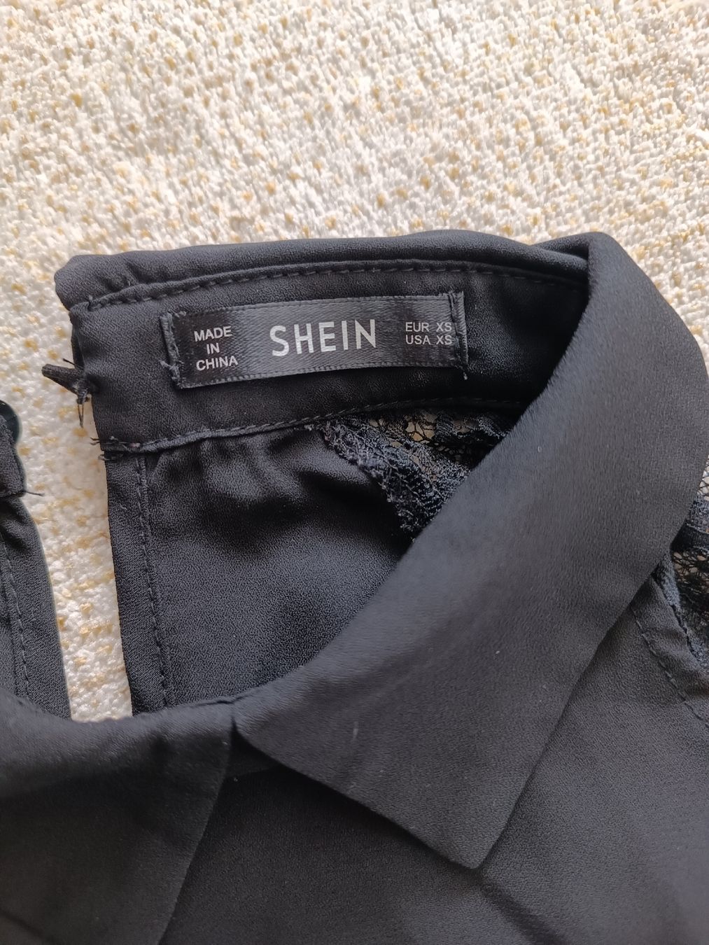 Shein Blusen: CHEMISIER DENTELLE NOIR XS – Gebraucht aus Sierre von shirley04 3