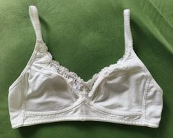 Tchibo Bügelloser BH mit Spitze Gr 80B Damen weiss