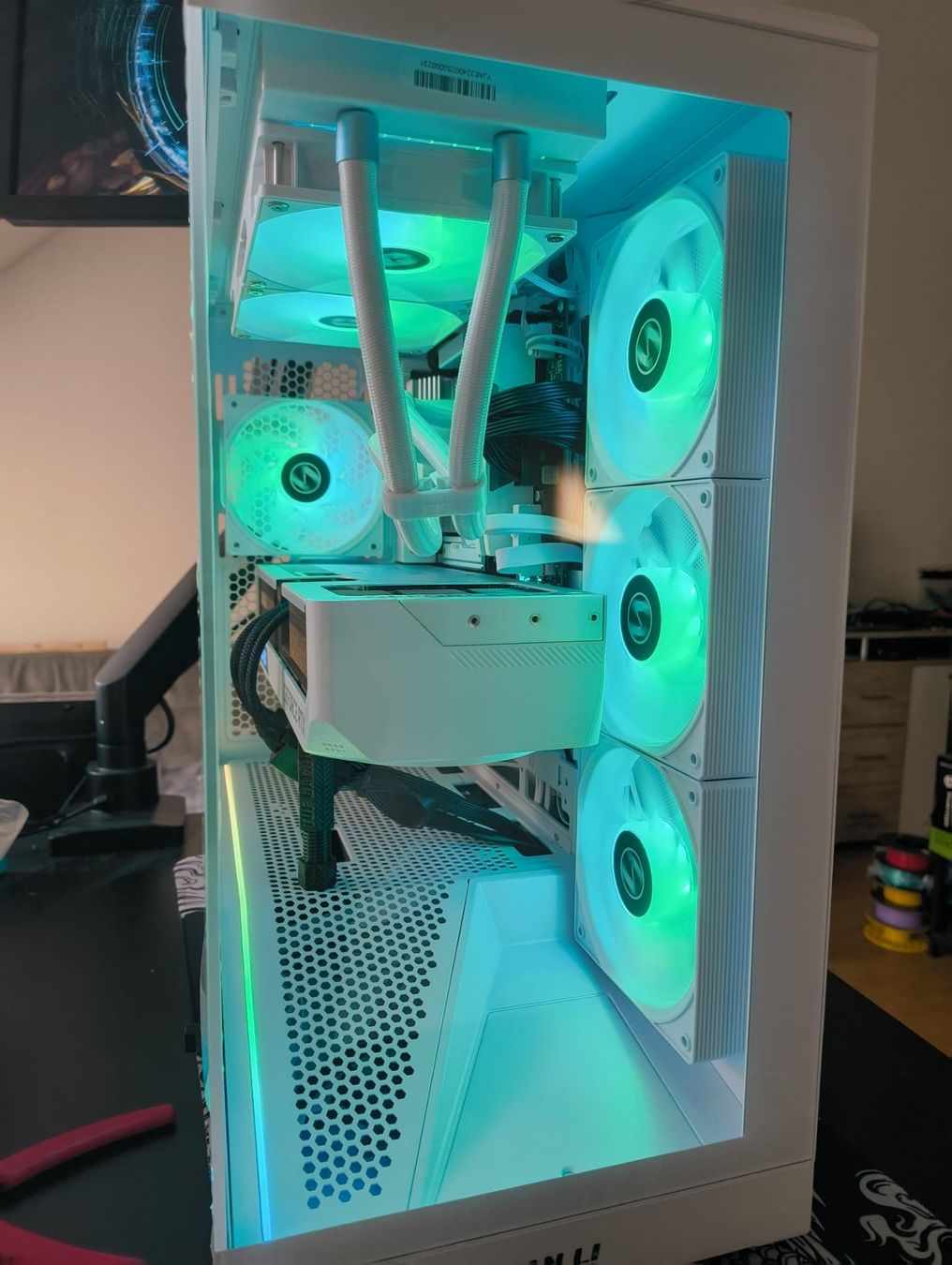 Nvidia PC: Gaming PC RTX4080 Super – Nuovo (secondo la descrizione) da Andhausen venduto da Nydegger-PC-GmbH 4