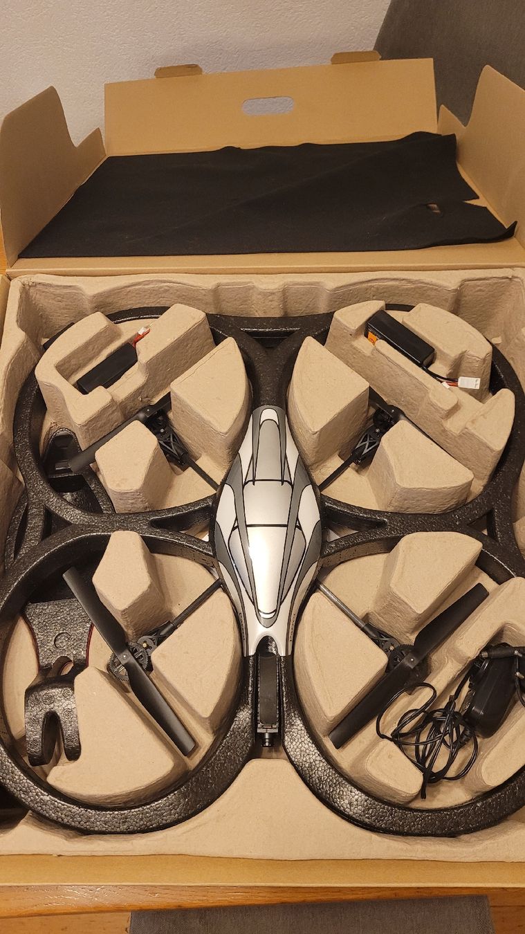 Parrot RC Kits de montage: Drone Parrot – D'occasion à Corban par tof555 2