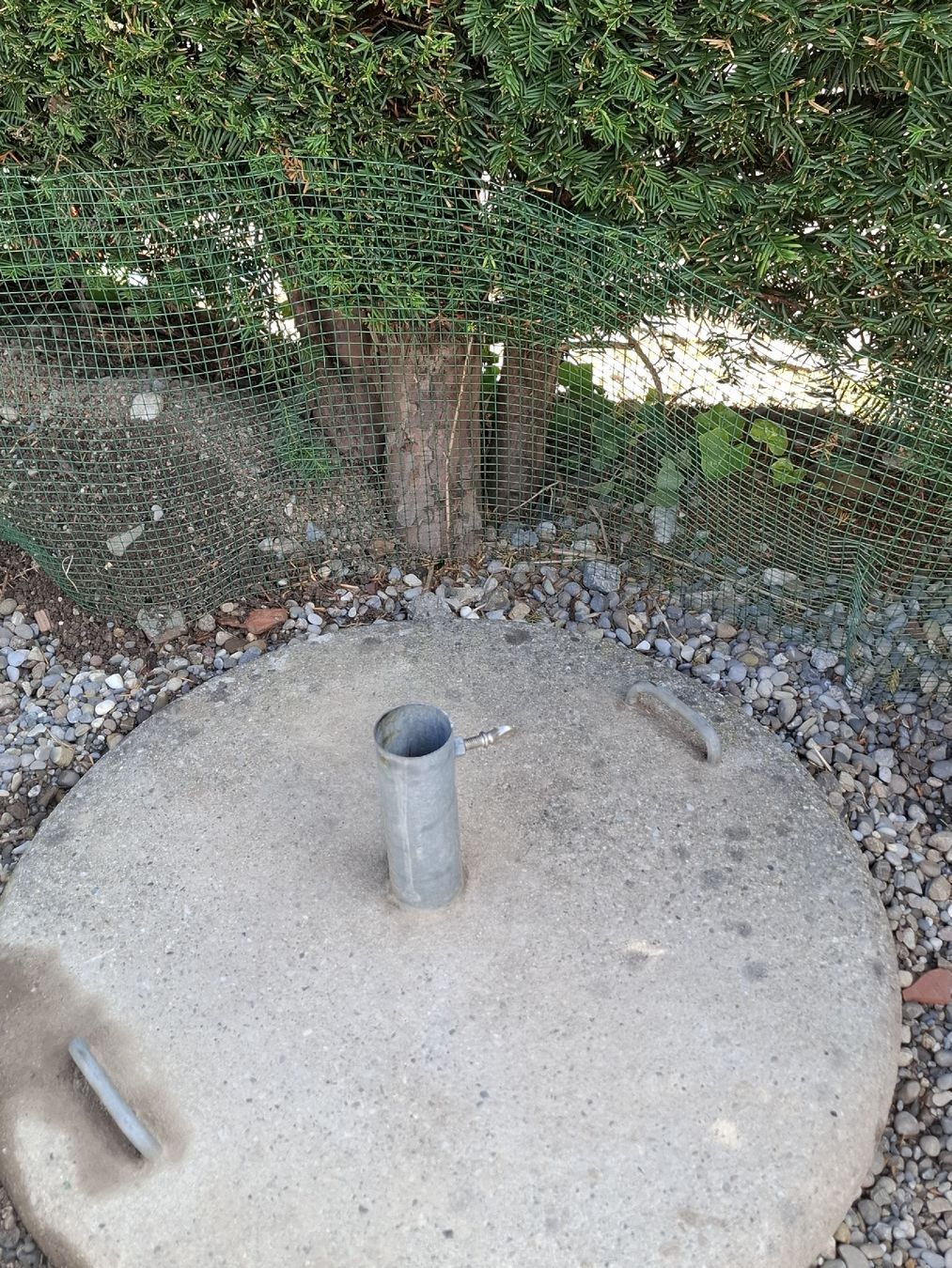 Glatz Altro: Sonnenschirmständer Beton – Usato da Egg b. Zürich venduto da Kleinigkeit123 2