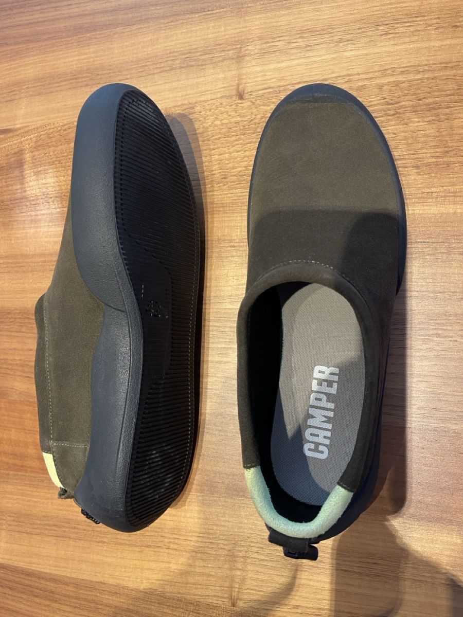 Camper Scarpe da uomo: Camper Schuhe grau Grösse 42 neuwertig – Nuovo (secondo la descrizione) da Stein am Rhein venduto da an.wyrsch