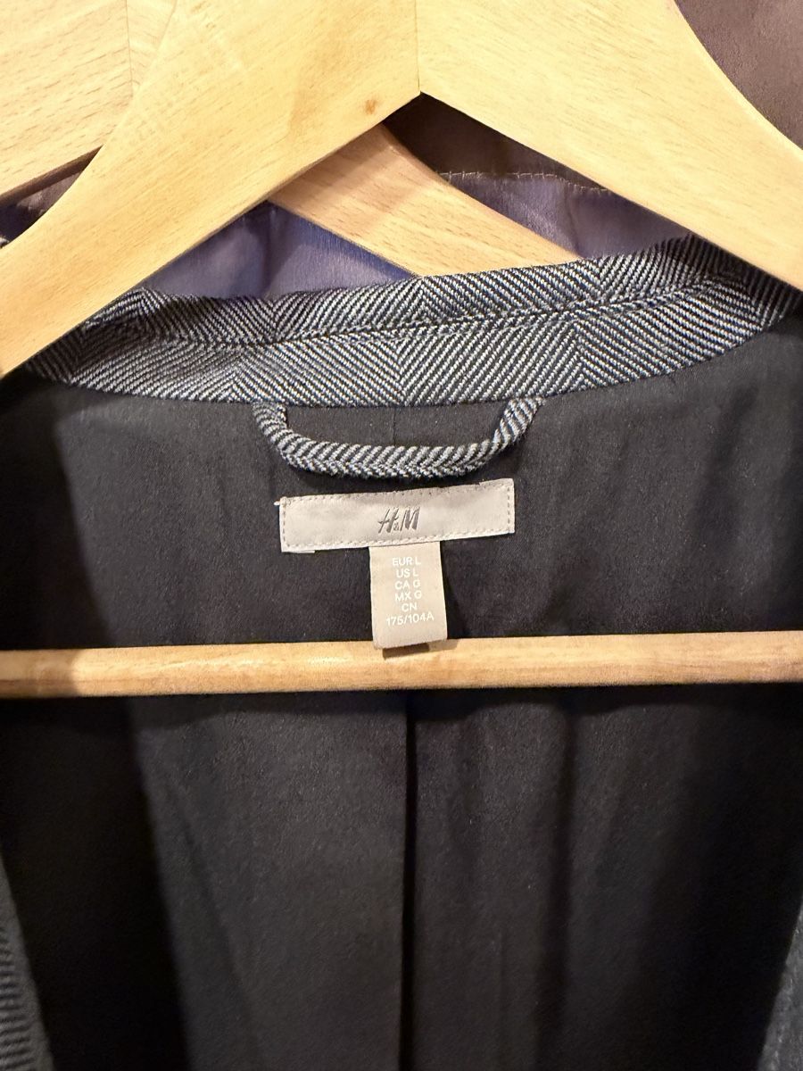 H&M Giacche: H&M Blazer Grau Herringbone Gr. 40 – Usato da Walde AG venduto da Hanutta 1