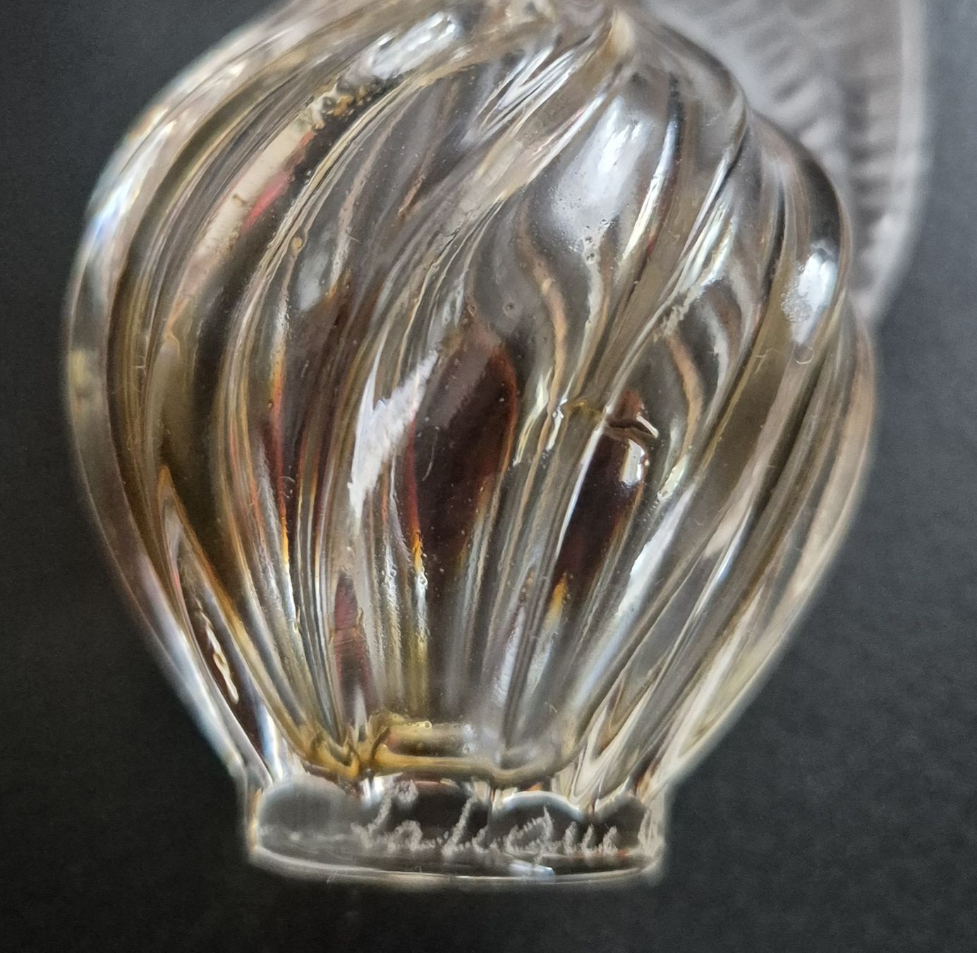 Lalique Flaconi: Superbe bouteille parfum Lalique – Usato da st Gingolph venduto da Fast-fashion 3