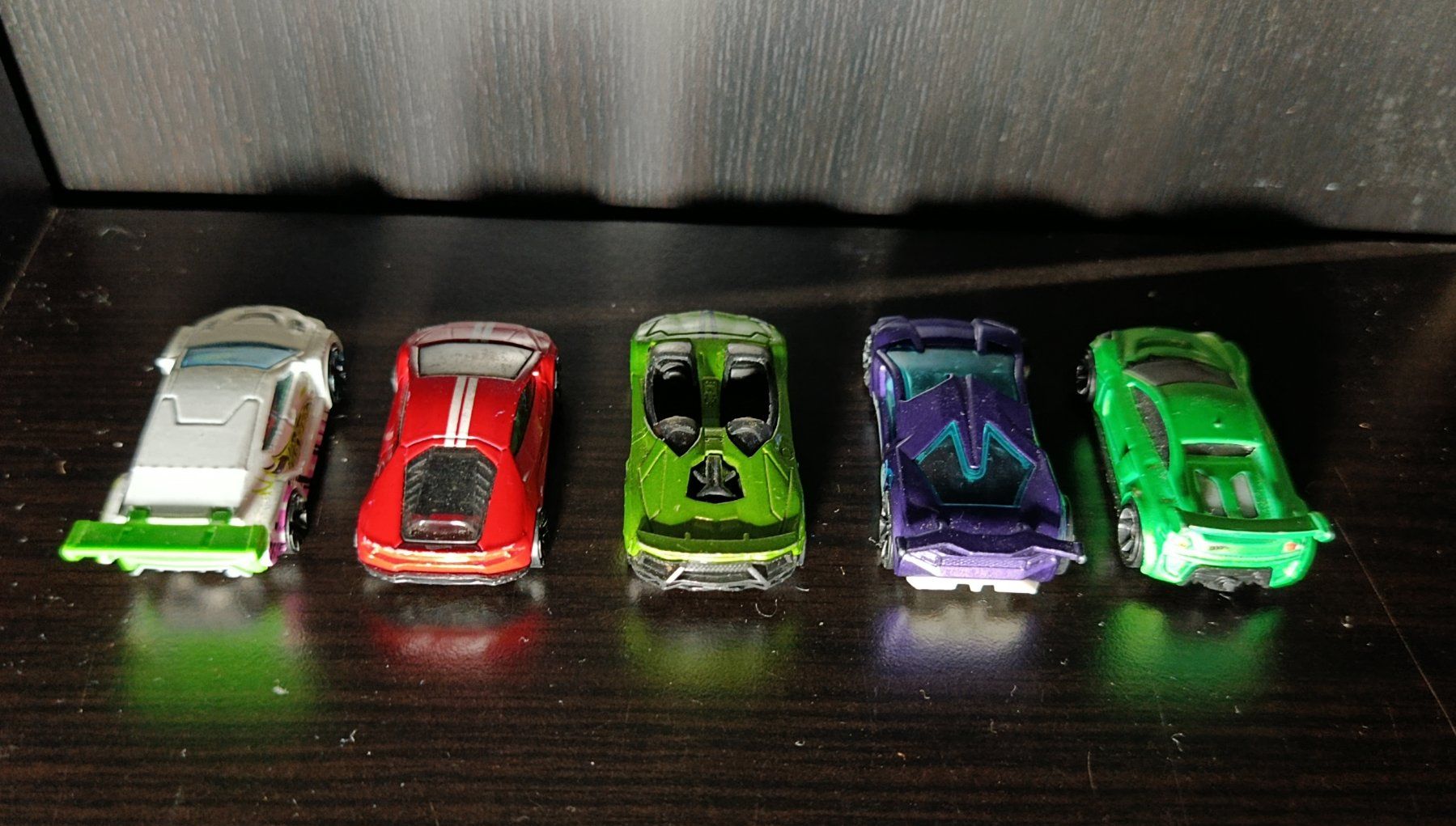 Hot Wheels Spielzeuge: 5 hotwheels autos – Gebraucht aus Allschwil von kir_7mf5 2