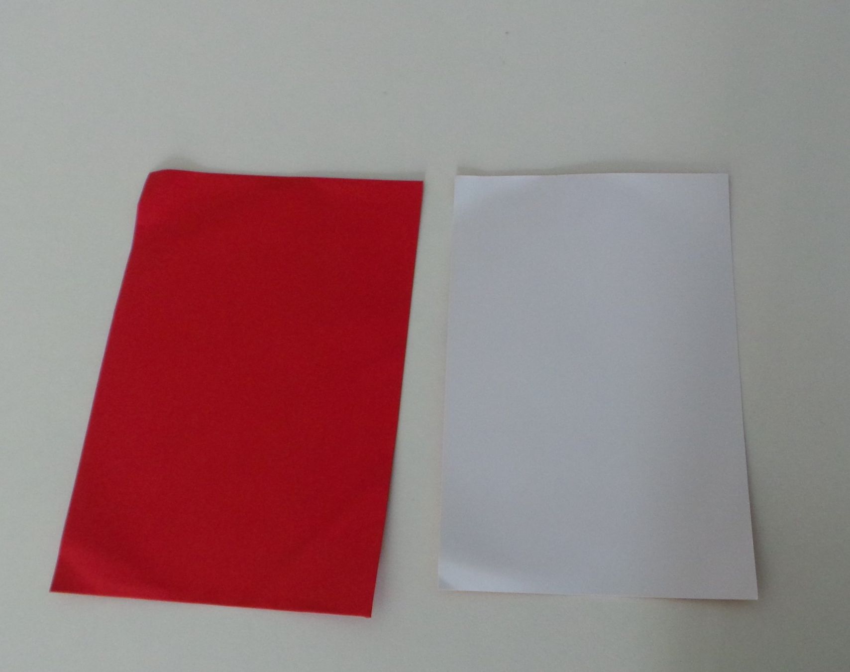 Cartoline postali: Postkarte mit Couvert "Ghostie Pocket Hug" – Difettoso da Flamatt venduto da Tattoo18 1