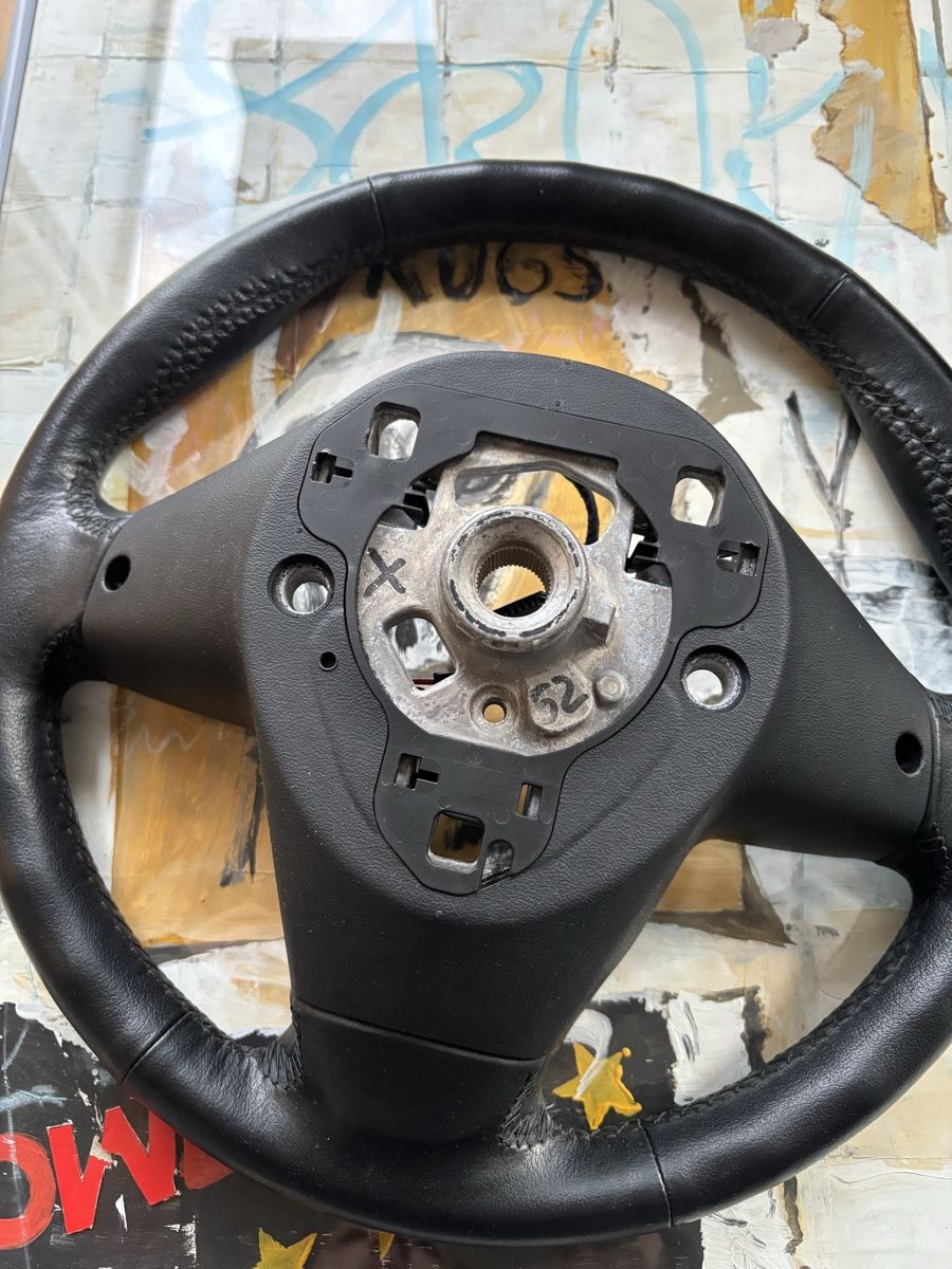 BMW Alle Autoersatzteile: Original BMW Lederlenkrad ohne Airbag. – Gebraucht aus Dübendorf von mba_5yvw 1