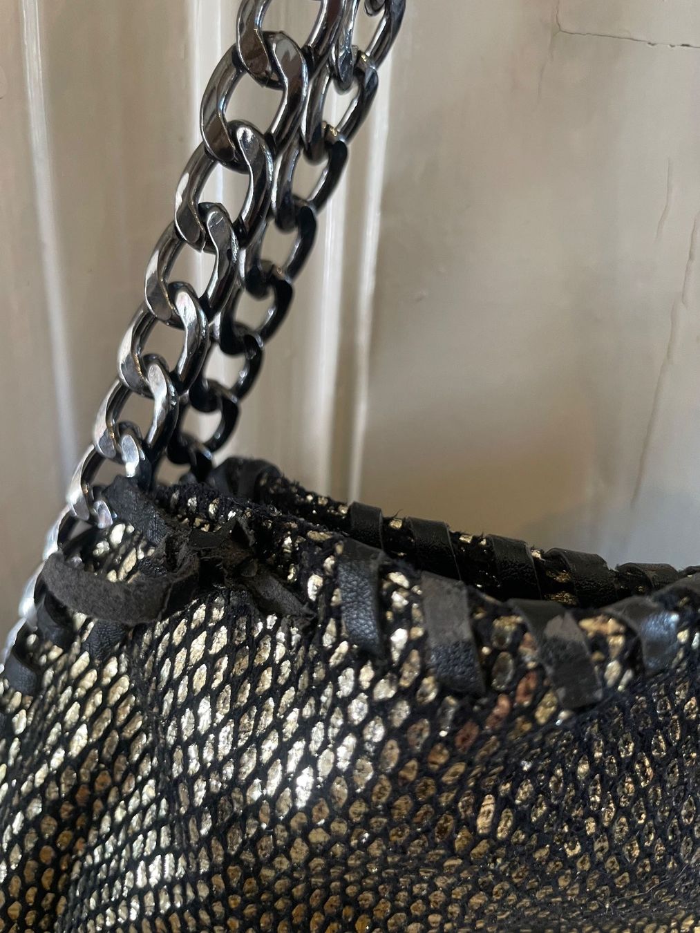 Stella McCartney Borse da donna: Stella McCartney Embossed Grey Falabella Mini Disco Bag – Usato da Genève venduto da lailas_things 9