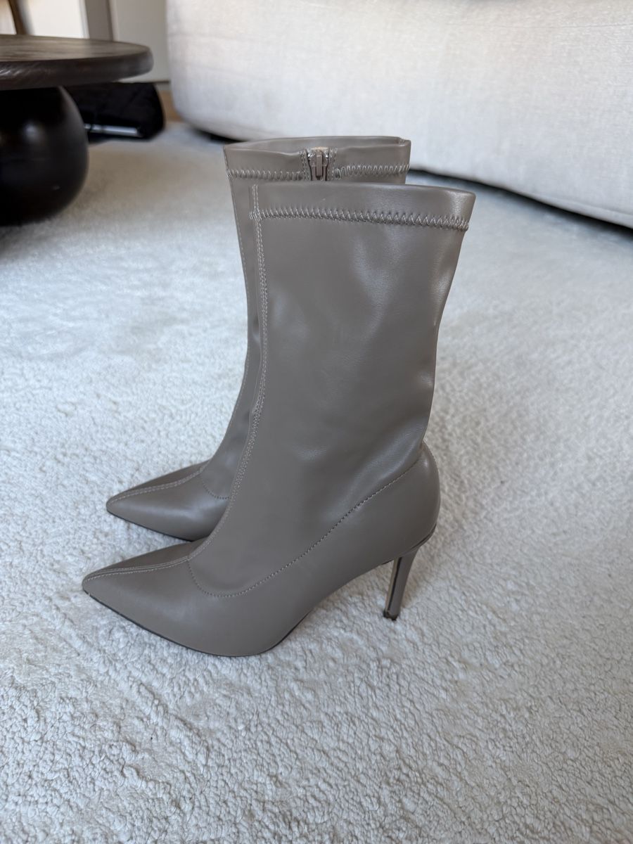 Scarpe da donna: Heel Boots, taupe, size 37 – Usato da Dübendorf venduto da ilianalou 1