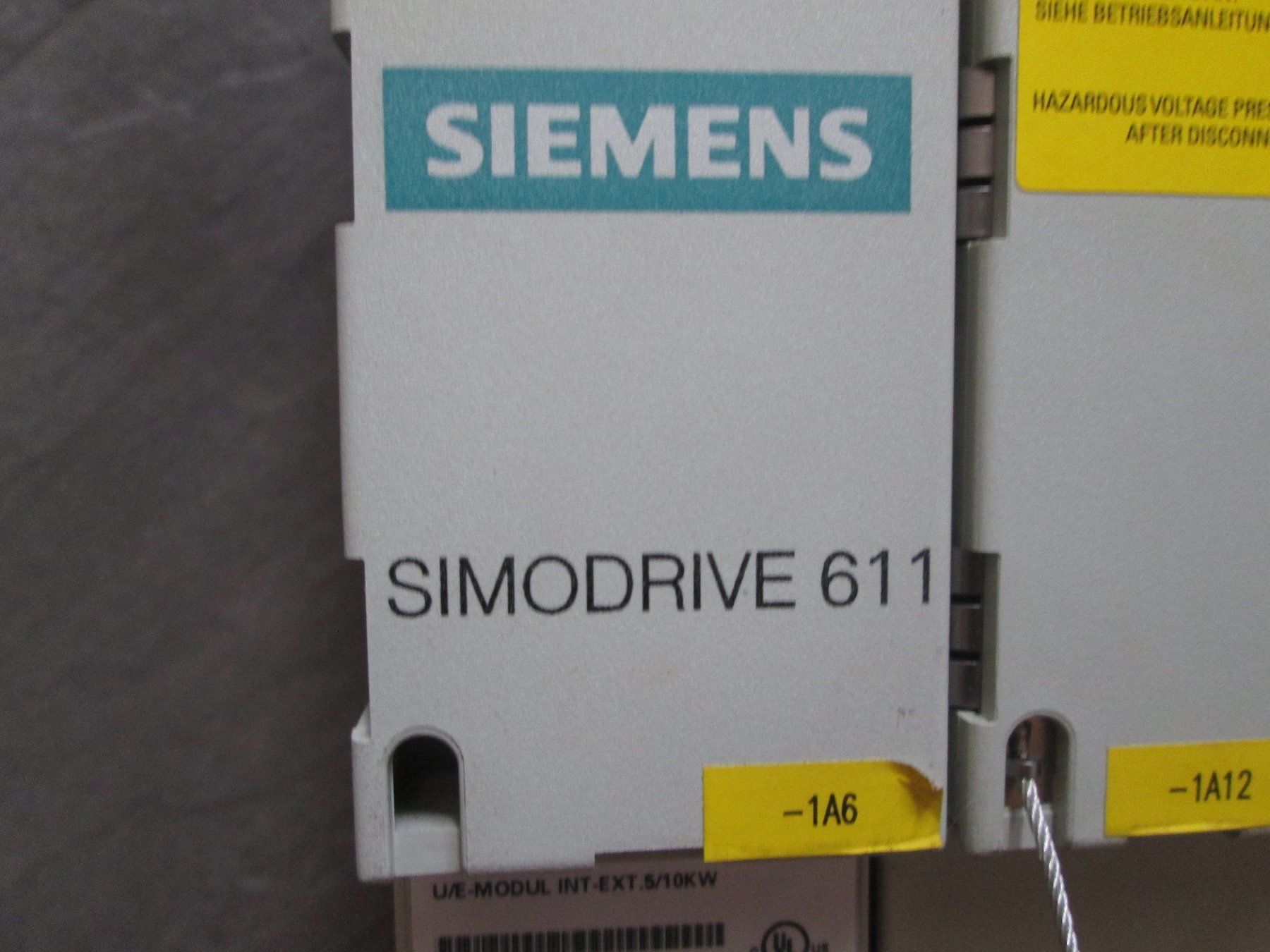 Siemens Elektronikbauteile: Siemens Sinumerik 810D CPU mit Simodrive – Gebraucht aus Steffisburg von Schwabis 5