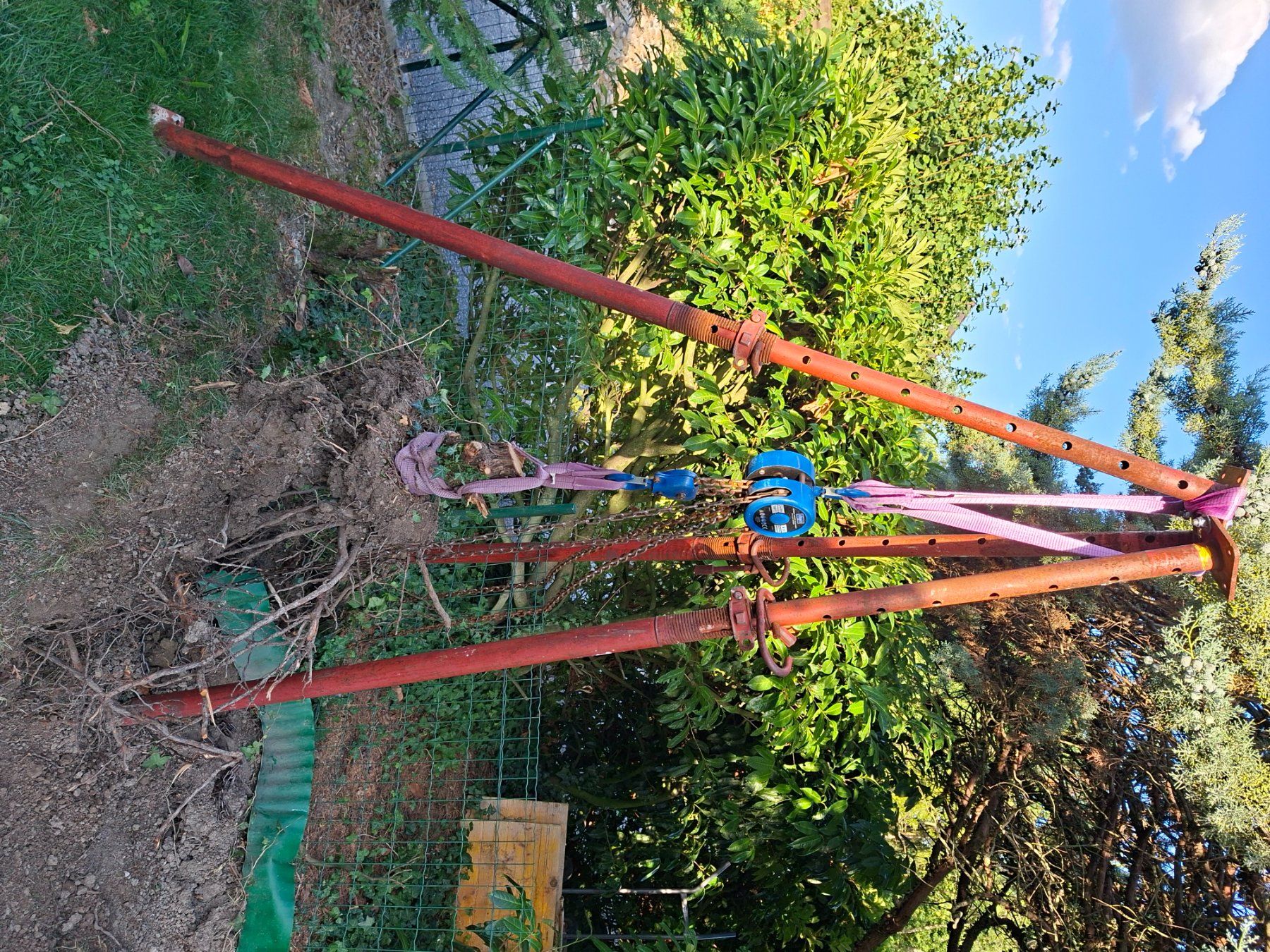 Alle Werkzeuge: Palan monté sur étais avec sangle – Gebraucht aus Tolochenaz von zatounet 1