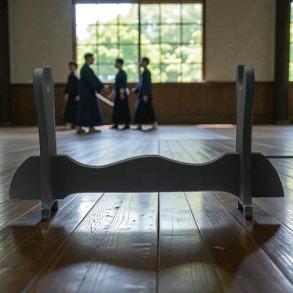 Supporti a parete: 1-lagen Katana Halter Display Ständer – Nuovo e nell'imballaggio originale da Bergdietikon venduto da shopAgent