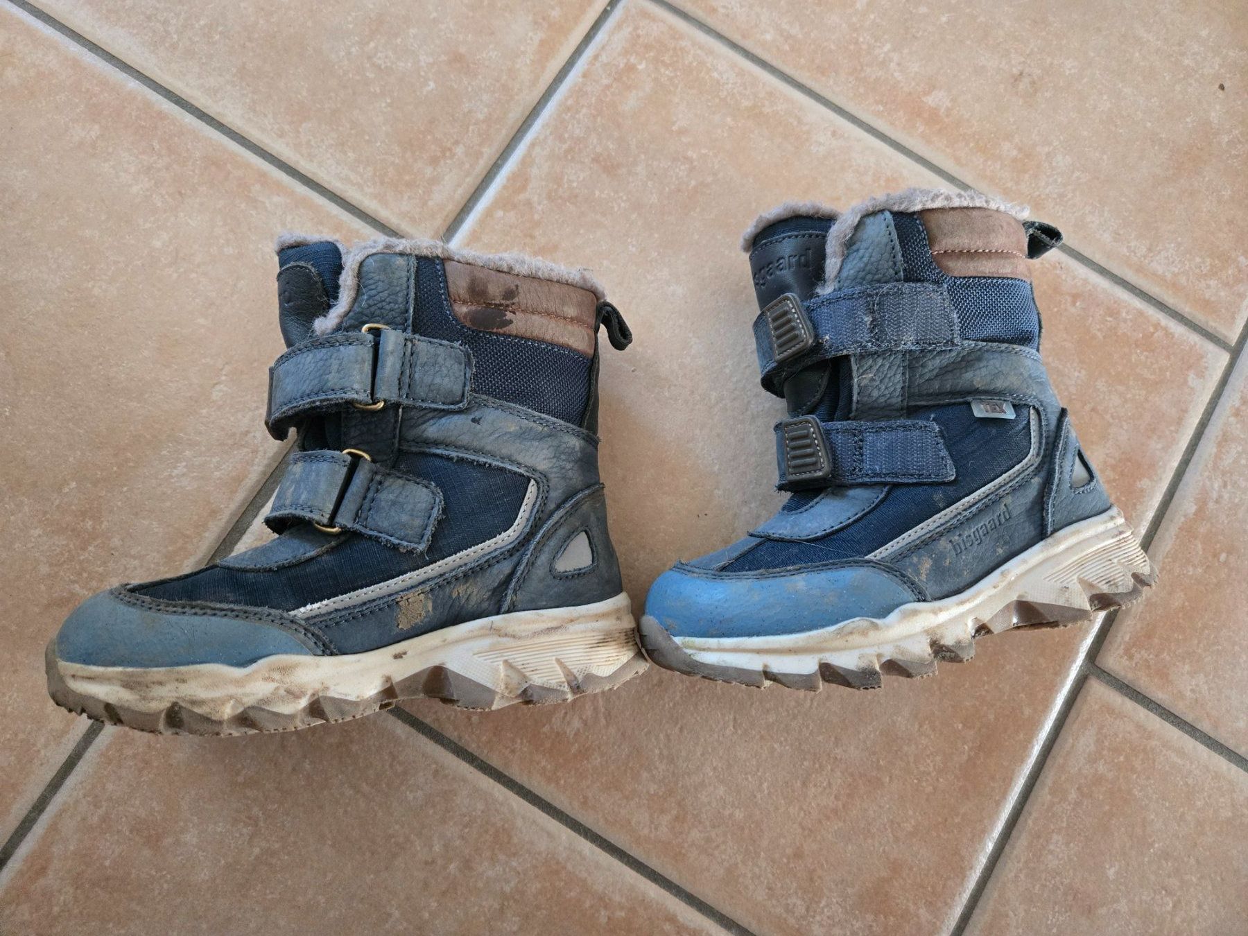 Bisgaard Schuhe für Jungen: Winterstiefel Bisgaard grösse 28 – Gebraucht aus Benglen von diala 1