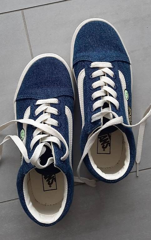 Scarpe per ragazzi: A vendre chaussures Vans enfants taille 35 – Usato da Marin-Epagnier venduto da Crac34 1