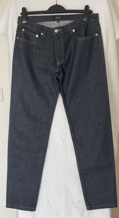 A.P.C. Jean Etroit Court, Taille 31, Neuf