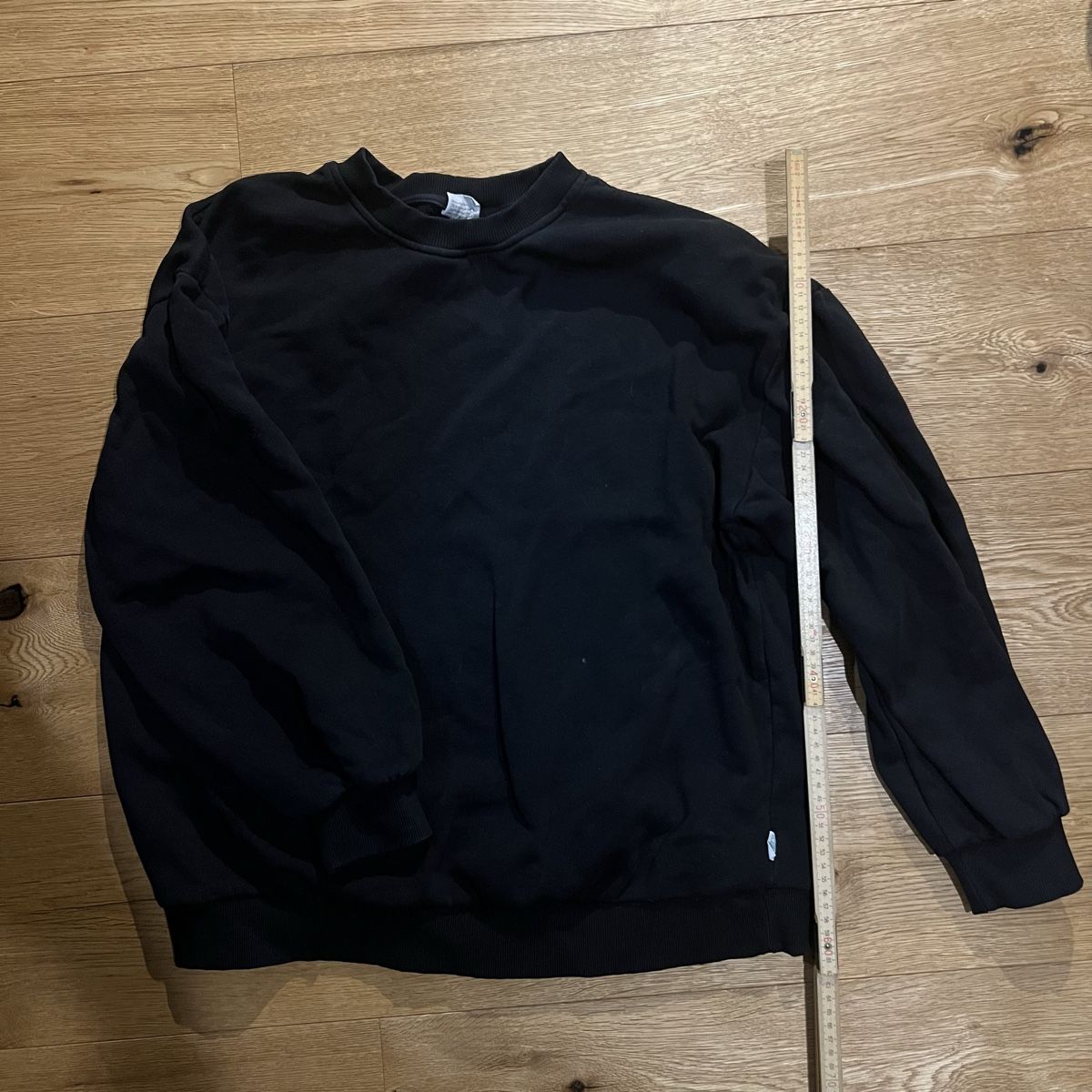 Maglioni & Felpe: Schwarzer Sweatshirt Pullover – Usato da Chur venduto da noe_mh8b