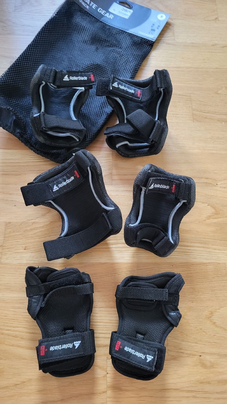 Ingressi: Original Rollerblade skate gear with bag – Usato da Zürich venduto da clelia_cal 1