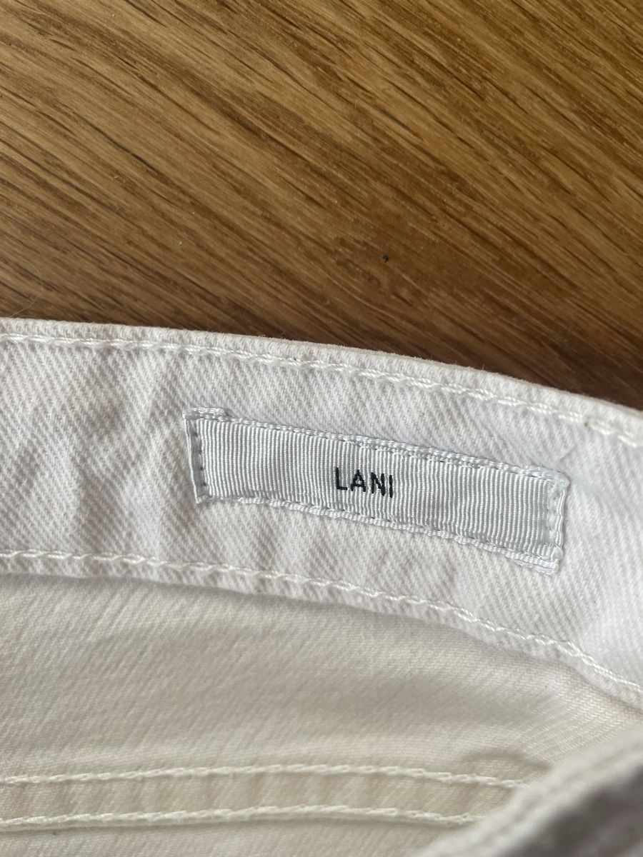 Opus Jeans: Opus Lani Damen Jeans, Gr. 30, Weiss – Gebraucht aus Oberwil BL von another-day-of-sun 2