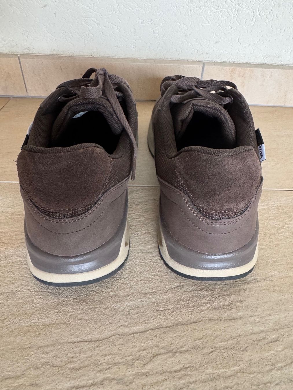 Chaussures hommes: Sneakers waterproof Watson’s, p.44 – Neuf (Voir description) à St-Gingolph par GoldenKeys 3