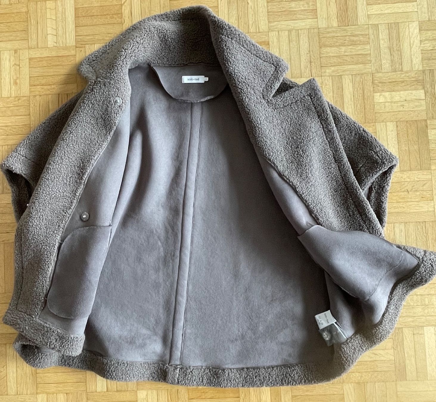 Jacken: Steppjacke und Teddyfell Gilet – Neu (gemäss Beschreibung) aus Meilen von Sura18 5