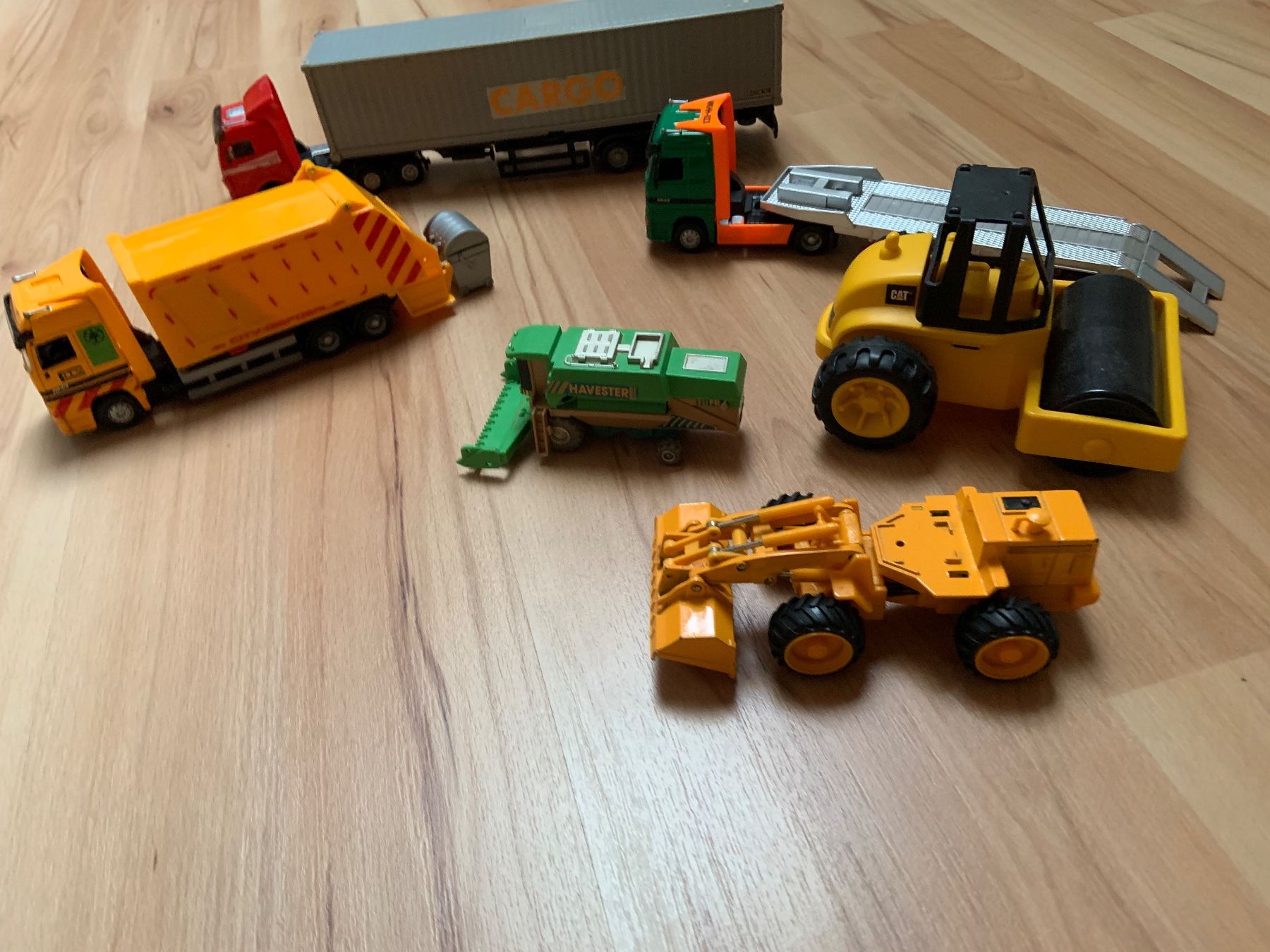 Modellautos: Jouets – Gebraucht aus Ecublens VD von timily 2