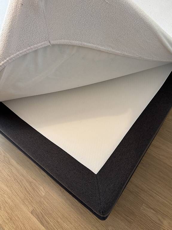 Letti: BOXSPRINGBETT 180x200 SWISS SENSE – Usato da Niederhasli venduto da Brkslmn 4