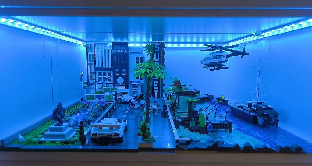 Giocattoli: Diorama Miami Vice GTA – Nuovo (secondo la descrizione) da Nidau venduto da Attila_001 2