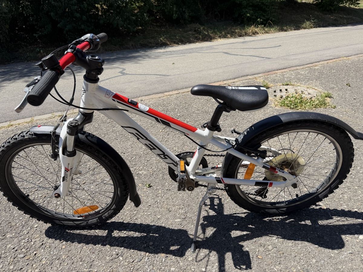 Felt Velos: Fahrrad – Gebraucht aus Basadingen von FwIn1 1