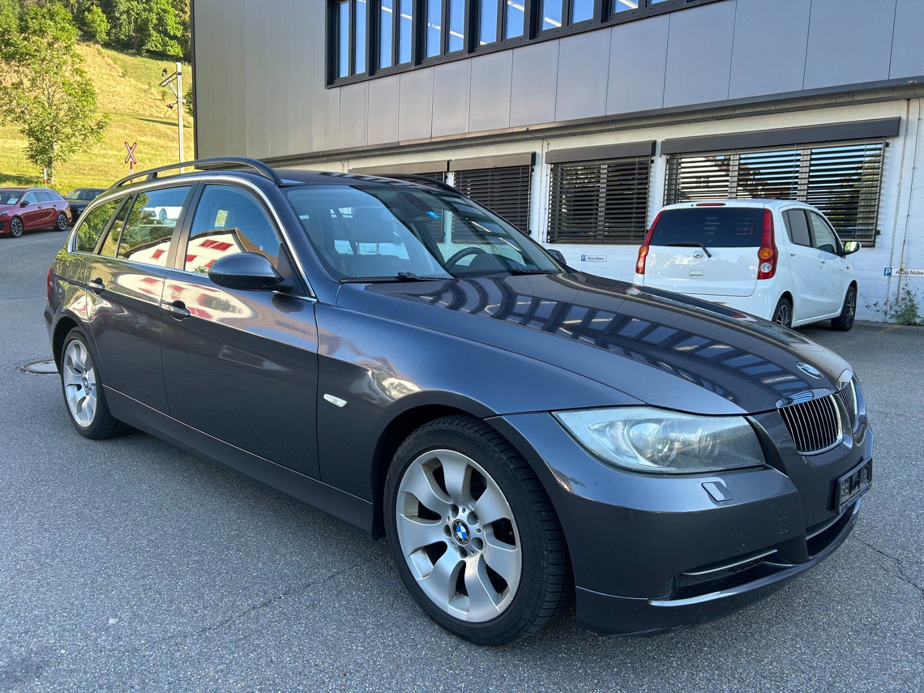 BMW Autos: BMW 330xd Touring - Eintauschfahrzeug – Gebraucht aus Bäretswil von Oberland-Automobile 1