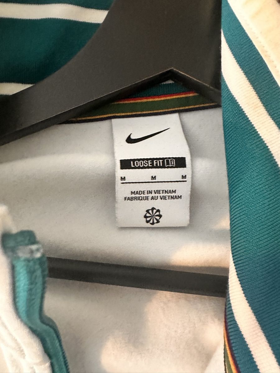 Jacken: Nike Tennis Jacket - White and Teal - Size Medium – Gebraucht aus Gattikon von 386ComicEmpire 1