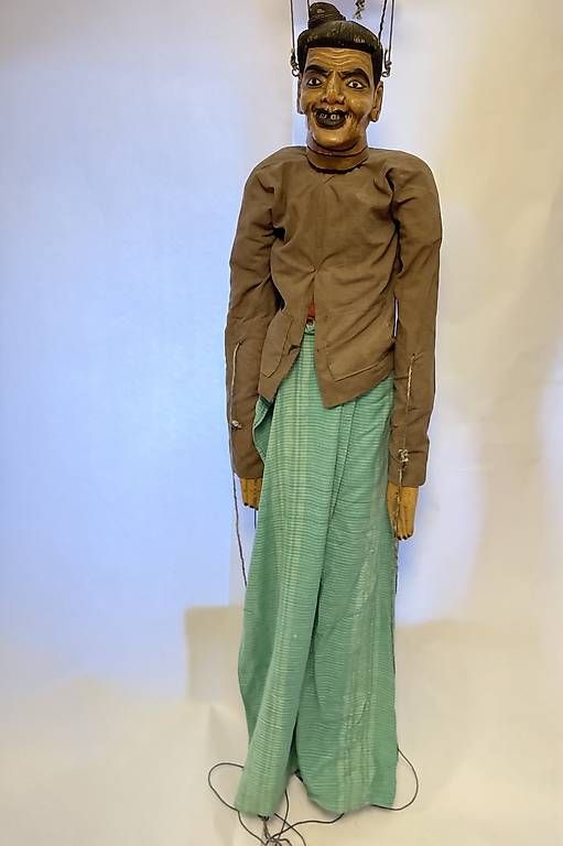 Statuette: Lebensgrosse, antike Marionette aus Burma – Usato da Basel venduto da Familymusic 2