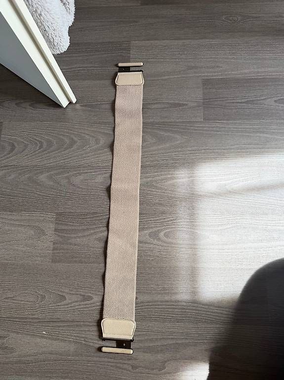 Cinture: Ceinture large élastique beige – Usato da Plan-les-ouates venduto da Jordane.S