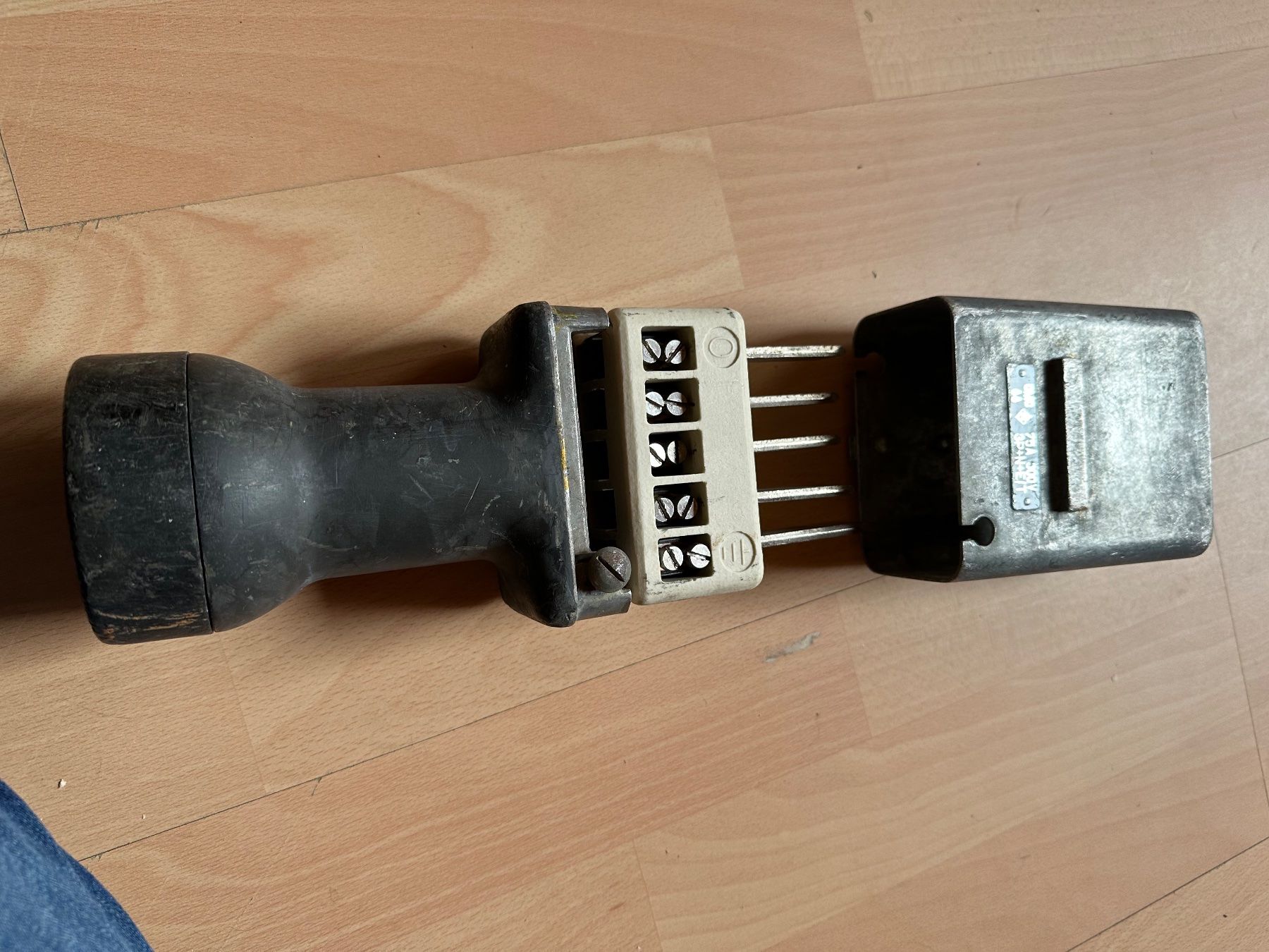Fiches d'alim.: Stecker J 75 /5 Polig CMC – D'occasion à Huttwil par Bolpa 6