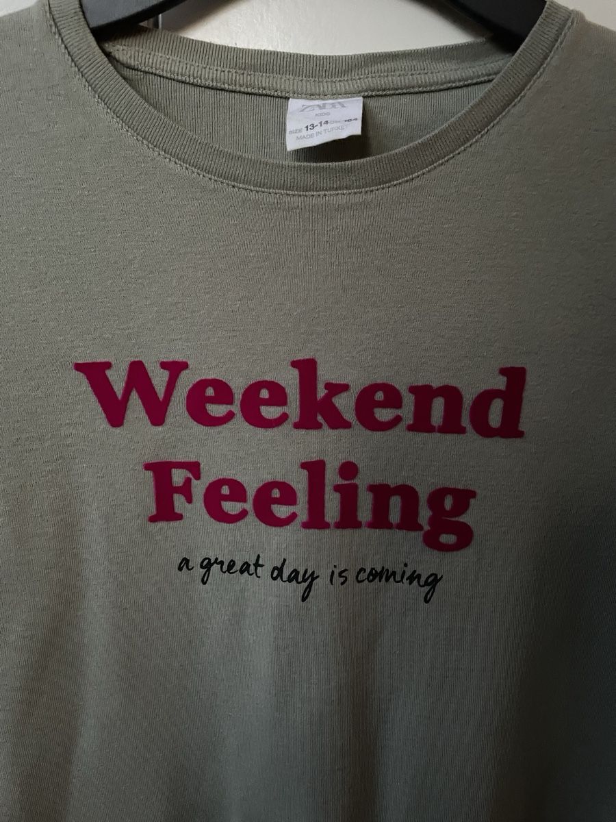 Blusen, T-Shirts & Tops: Zara T-Shirt – Gebraucht aus Luzern von Feliz