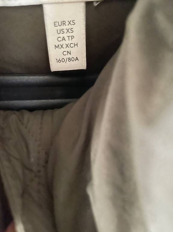 Jacken: Winterjacke xs – Gebraucht aus Renens VD von siric1996
