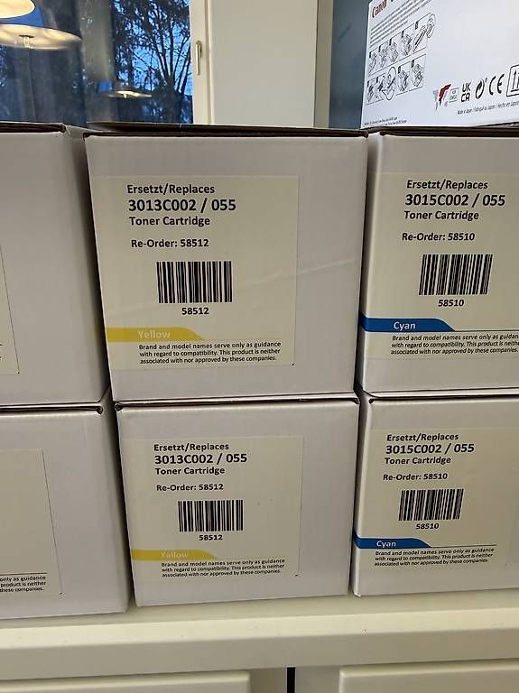 Cartucce per stampanti & toner: Canon Tonerkartusche  – Usato da Hombrechtikon venduto da leo_q9rq 2