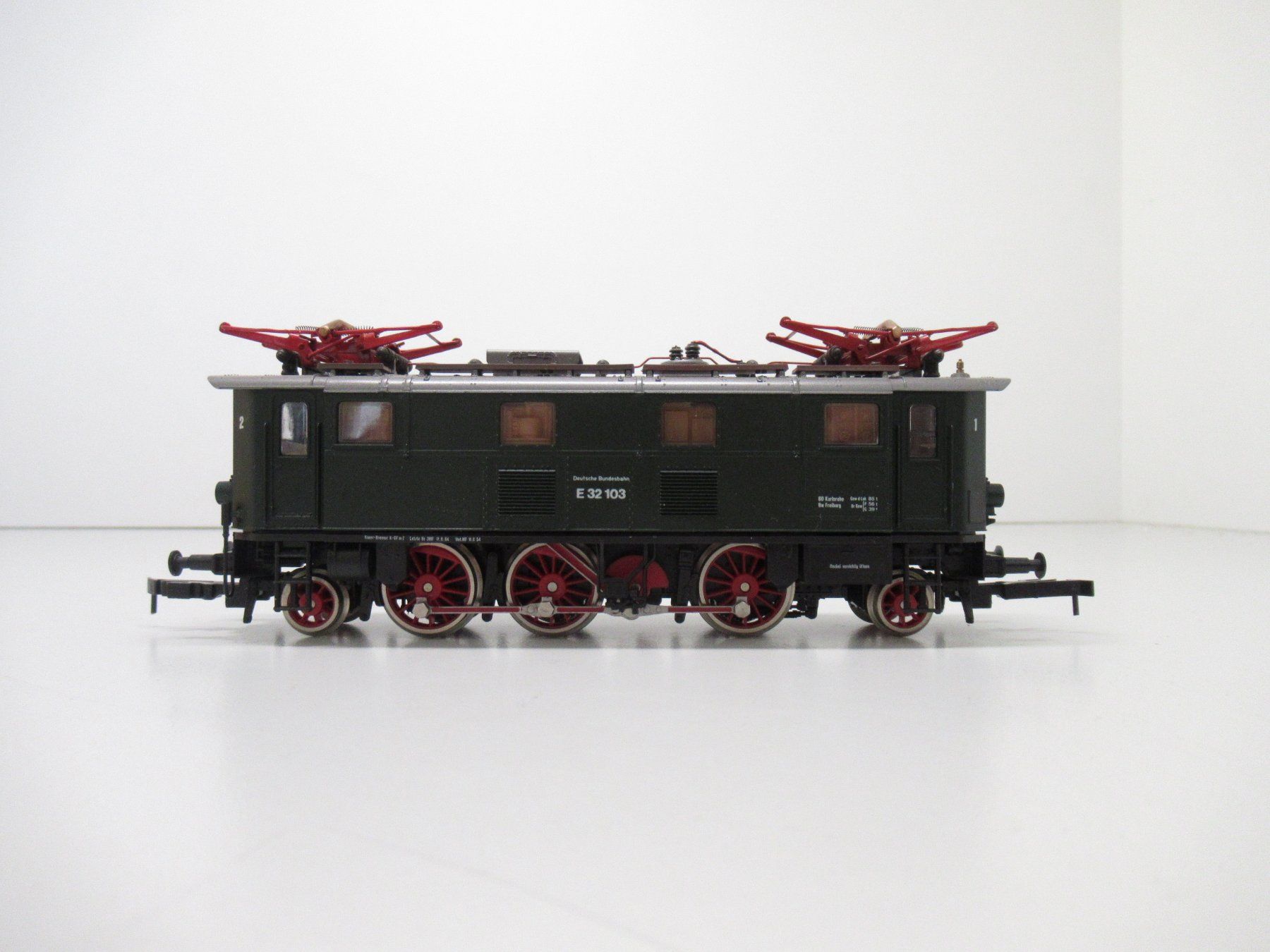 Roco Modellini di ferrovie: Roco 04145S E-Lok E 32 Deutsche Bahn Elektro DC Analog H0 – Usato da Basel venduto da mhmarken 1