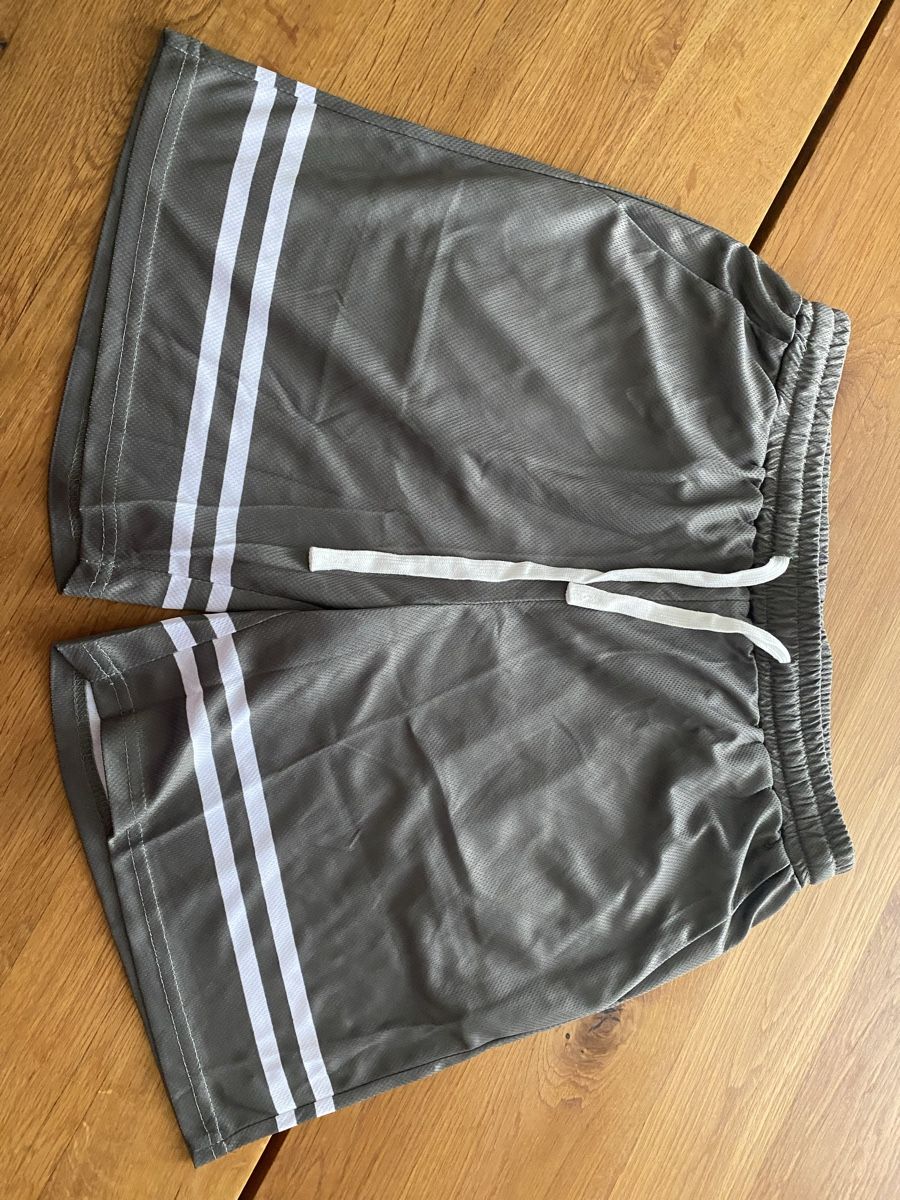 T-shirts: Herren Set 2 teile Gr. L NEU – Neuf (Voir description) à Selzach par 02nunafizz 4