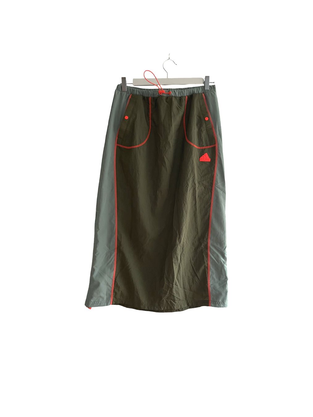 Adidas Jupes: ADIDAS cooler Rock – D'occasion à Jona par vanessasupermarket20 4