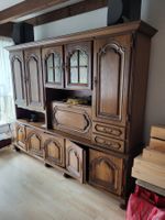 Wohnwand aus Holz rustikal mit Vitrine guter Zustand