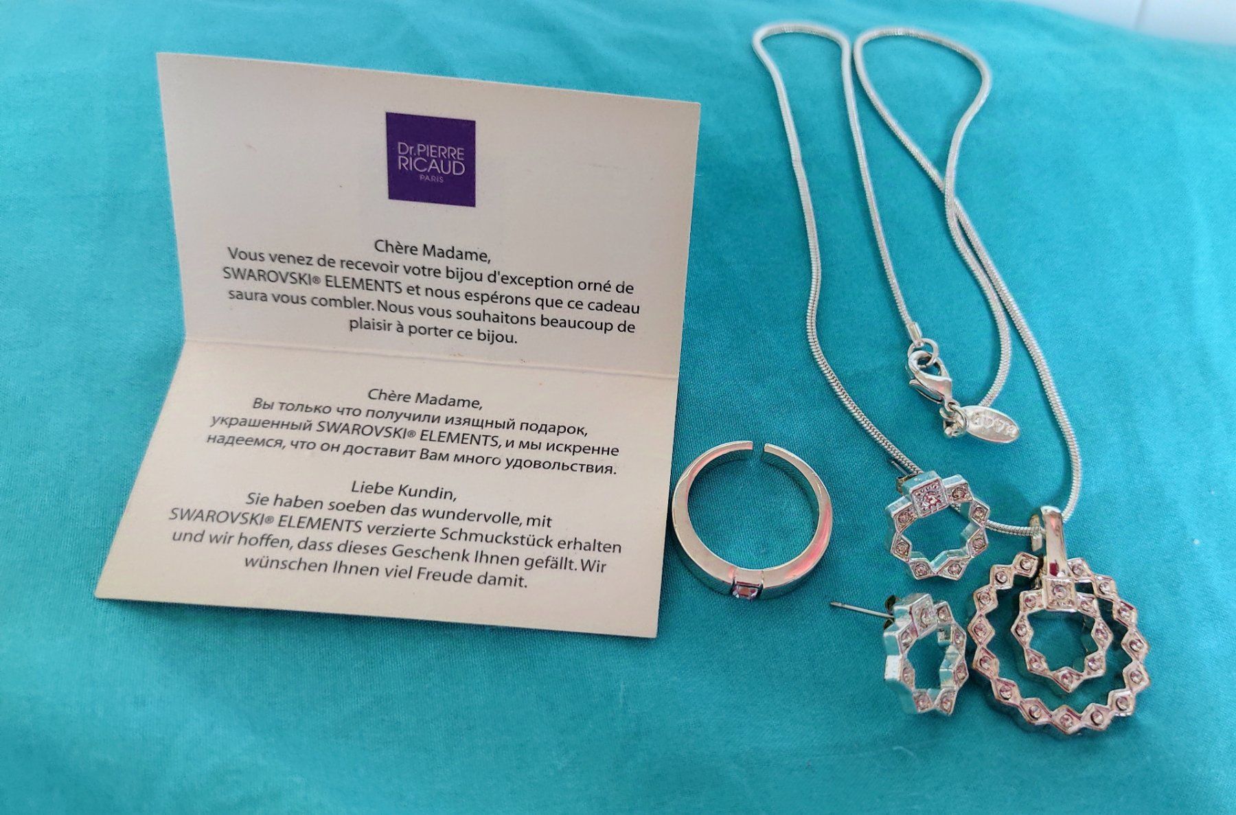 Altri gioielli: Lot bijoux avec Swarovski – Nuovo (secondo la descrizione) da Renens VD venduto da cla_7zv5 2
