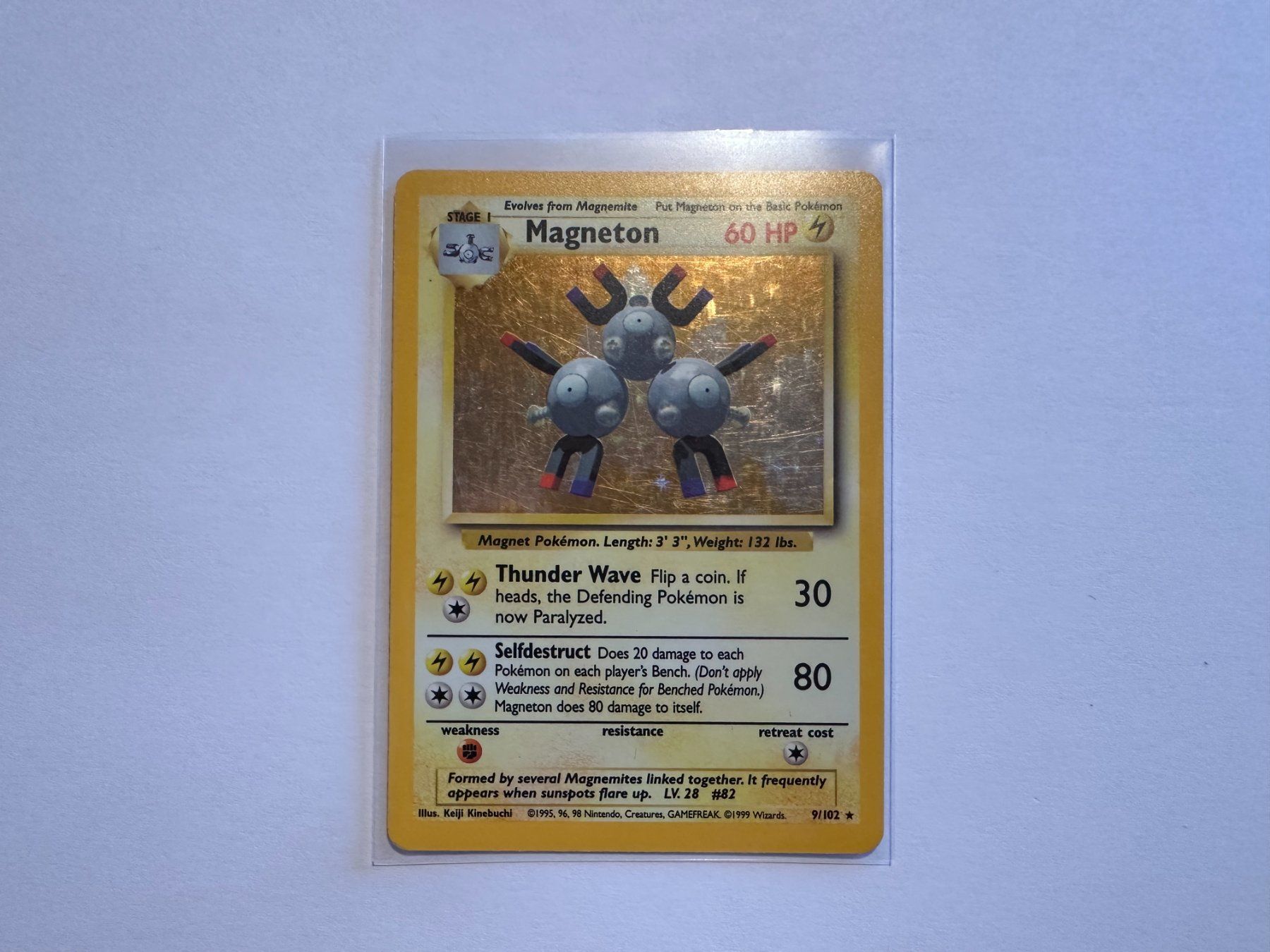 Pokémon Cartes à collectionner: Magneton holo Base EN – D'occasion à Hagendorn par Pokecollectorch