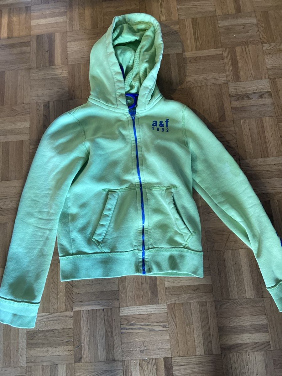 Giacche & Cappotti: Sweat à capuche vert Abercrombie, taille env. 10ans – Usato da Genève venduto da captus