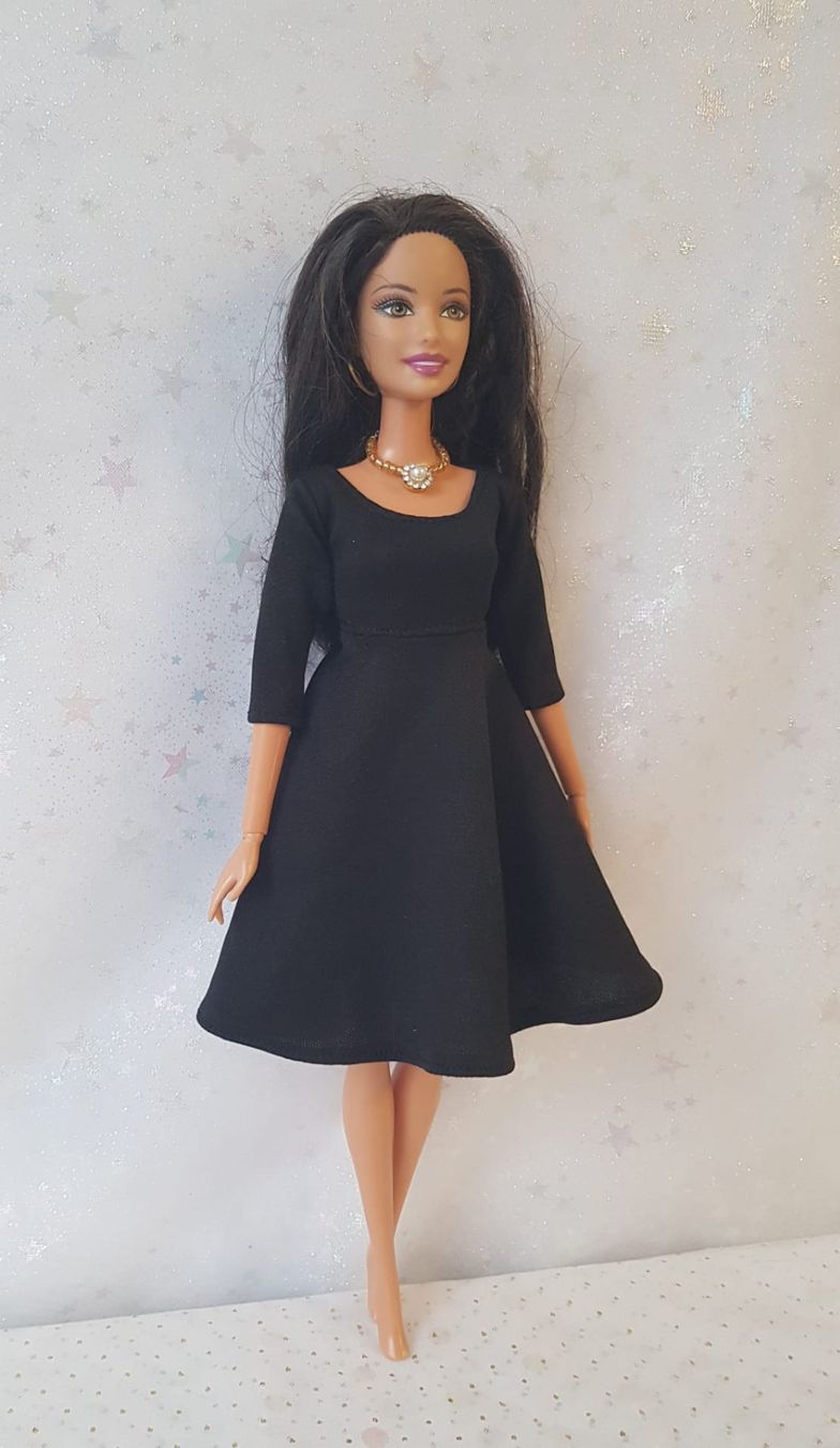 Bambole: Barbie Kleid mit Schmuck – Nuovo (secondo la descrizione) da Lachen SZ venduto da Sakura4hime 2
