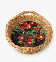 Dekorativer Rattankorb / Tablettkorb rund mit Rosen-Motiv