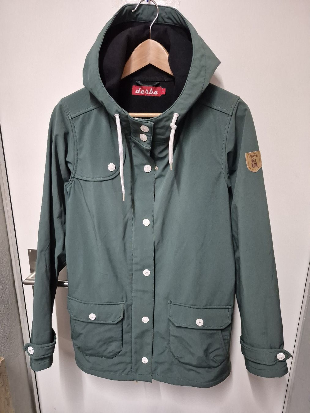 Cappotti: derbe Softshell Kurzmantel Gr.40 waldgrün – Usato da Merligen venduto da muss_haben 3