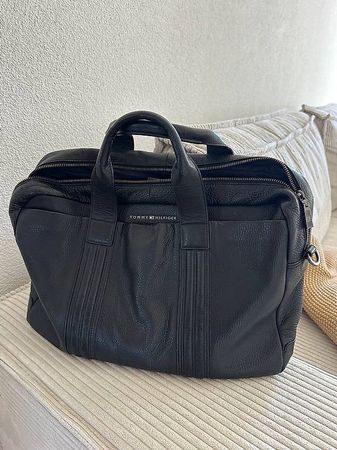 Tommy Hilfiger Tasche fürs Büro