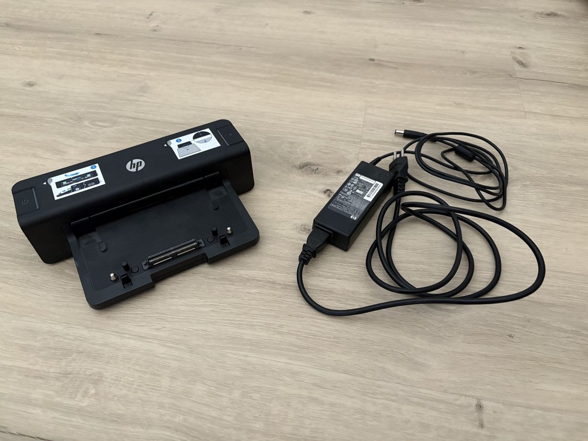 Hewlett Packard Docking station: HP Dockingstation A7E32AA – Usato da Rüdlingen venduto da loecy 1