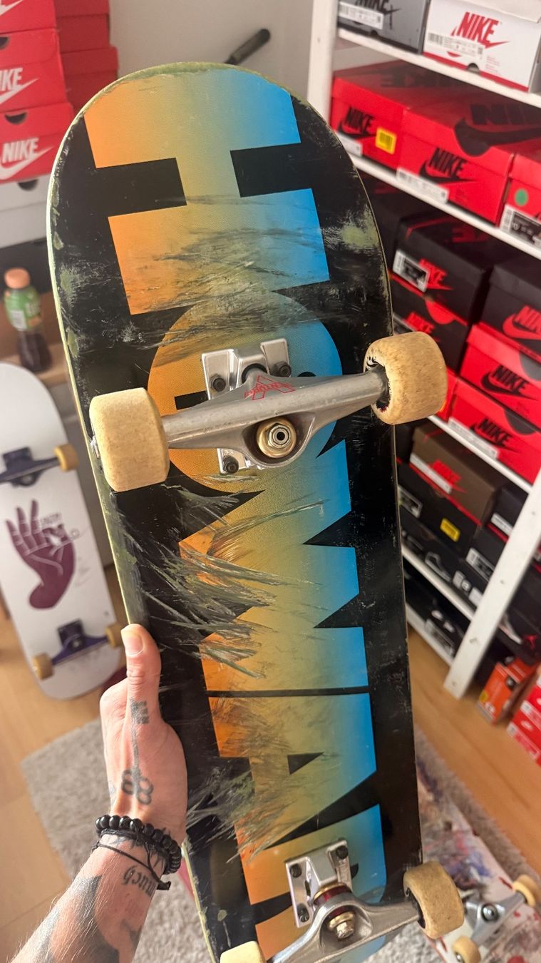 Skateboards: Skateboard/ Trottinette Ethic – D'occasion à Gland par Joao_1196 2